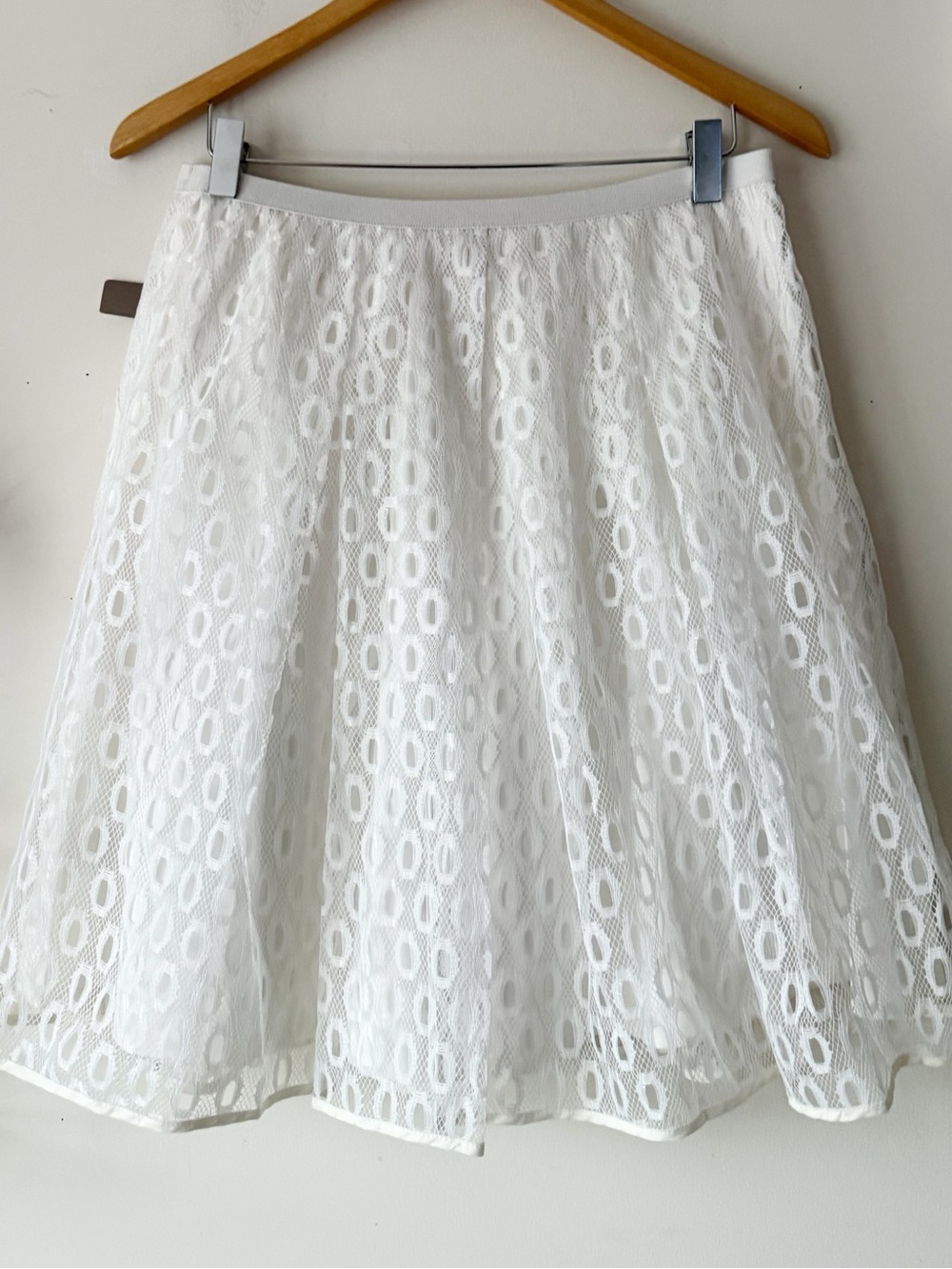 Anthropologie Maeve Lawn Party Skirt With Pockets White A-Line Eyelet Size 4 - Picture 6 of 12
